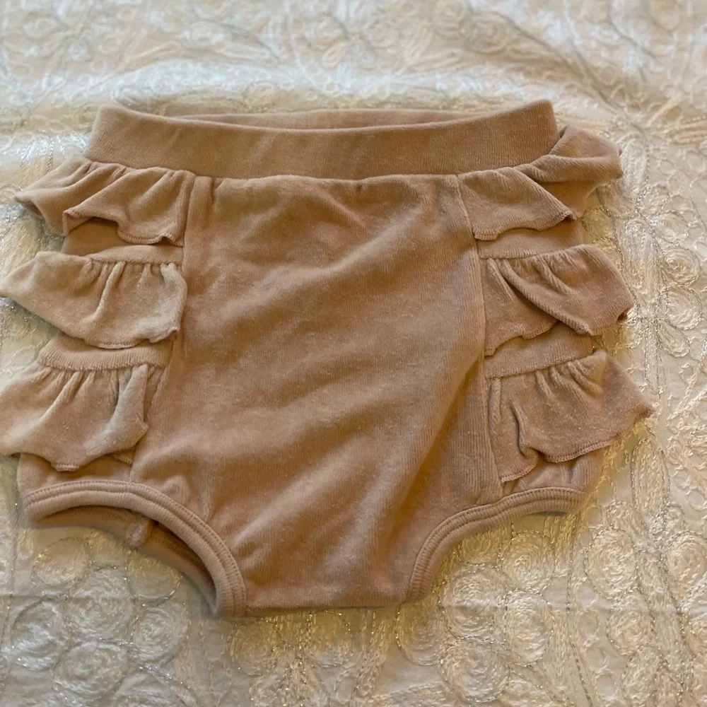 NWT Light Pink Velour Kate Quinn Ruffle Bloomers Sz 12-18M